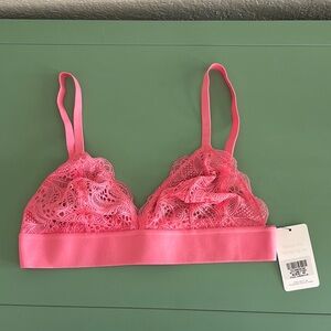 Lively Pink Lace Bralette with Adjustable Straps - Size M